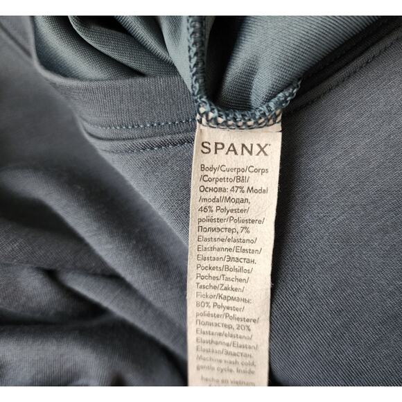 Spanx Airluxe Romper Womens XL Elastic Drawstring Waist Storm Blue Shorts Pocket - Picture 7 of 7